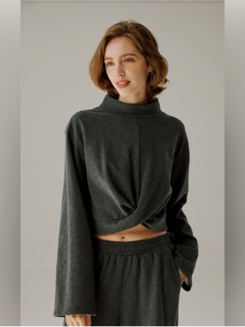 NAP Loungewear Women's Mock Neck Twist Hem Crop Sweatshirt Size Small